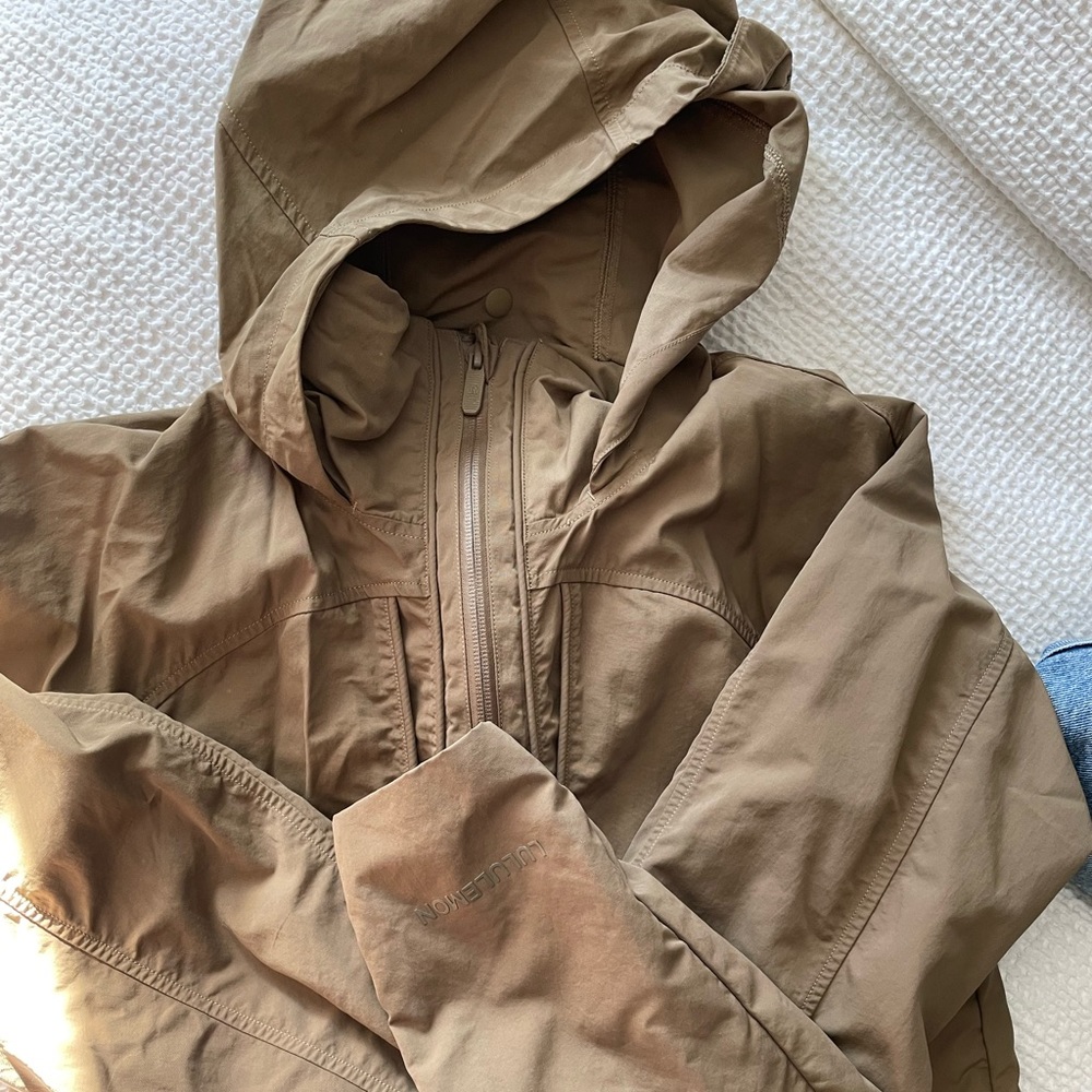 Lululemon “on the move” jacket